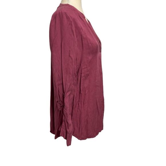 New York & Company Soiled mauve Long Sleeve V Neck Blouse Lightweight size M - Picture 6 of 11